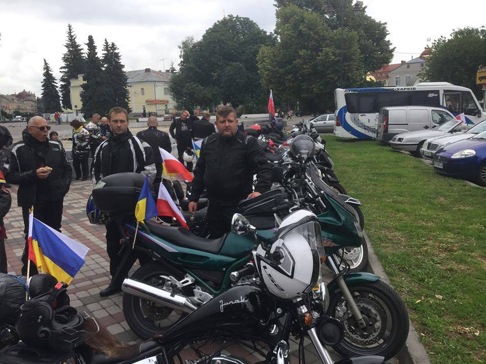 19989315 100986277226322 5709239808959983 n