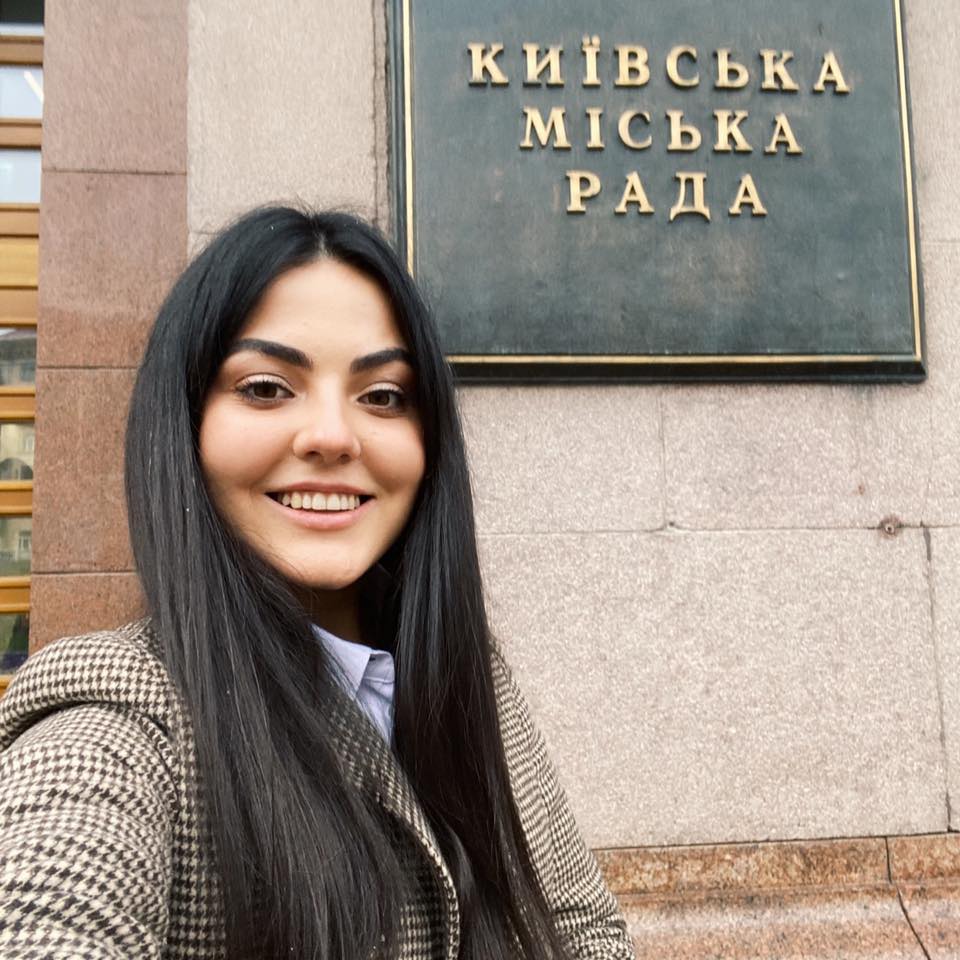 "Дуже вкурвлює, що російські окупанти забирають нашу молодість ...