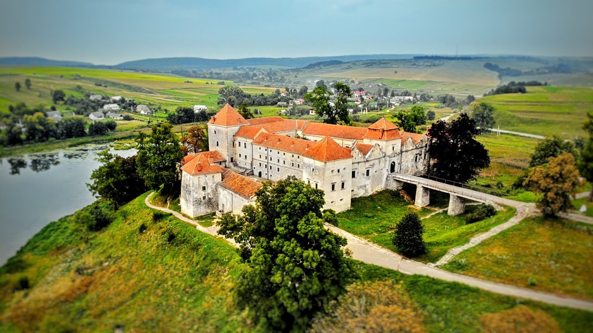 5 замків Західної України, які вартує побачити кожному: фото та відео